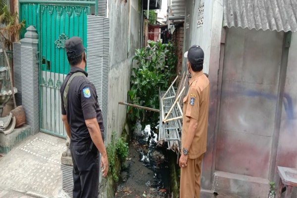 Bangunan Liar Diatas Aliran Sungai Mrutu Penyebab Tersumbatnya Aliran Sungai Mulai Di Tertibkan