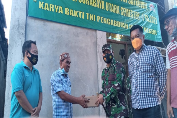 Dandim Surabaya Utara Serahkan Bantuan untuk Musholla Nurul Hidayah