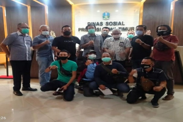 Team 10 Gempar Jatim Perjuangkan Bantuan Bagi Driver Ojek Online Segera Teralisasi