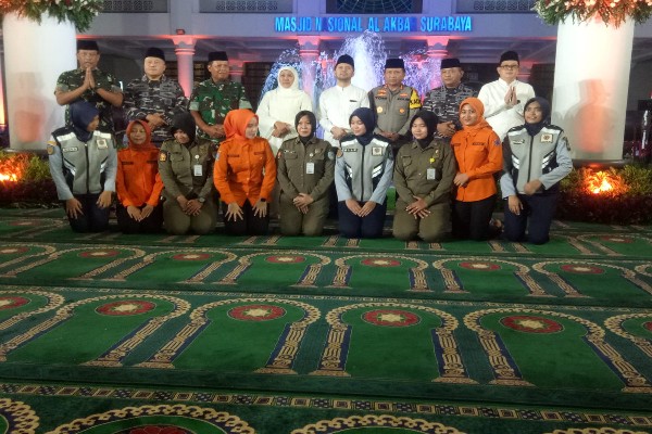 Gema Takbir Idul Fitri 1444 H Dan Parade Bedug DiHadiri Gubernur Jatim Dan Forkopimda