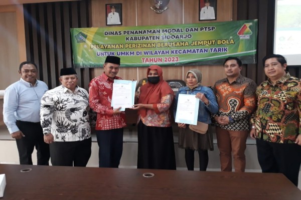 Program Jemput Bola Dinas Pelayanan Perijinan Sidoarjo Diberikan Kepada Para Warga Pelaku UMKM