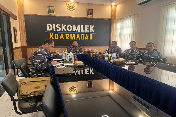 Kapoksahli Koarmada II Ikuti Rakor Sahli TNI Tahun 2023