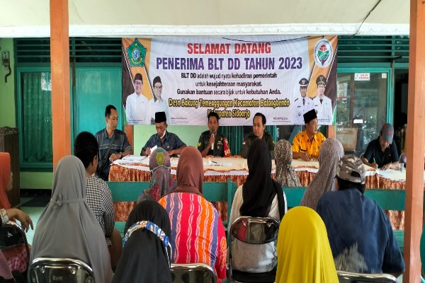 Pemerintah Desa Bakungtemenggungan Bagikan Bantuan BLT DD Tahun 2023 Kepada 25 KPM