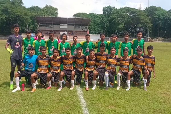 Hajar Arunda Malang, Persebaya U13 Pastikan Masuk Babak 8 Besar Dalam Lanjutan Piala Suratin 2025 Zona Provinsi Jawa Timur