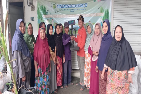 Desa Bakung Temenggungan Kecamatan Balongbendo Terapkan Bank Sampah Untuk Warga Masyarakat