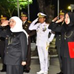 Pangkoarmada II Hadiri Upacara Apel Kehormatan dan Renungan Suci di TMPN Surabaya
